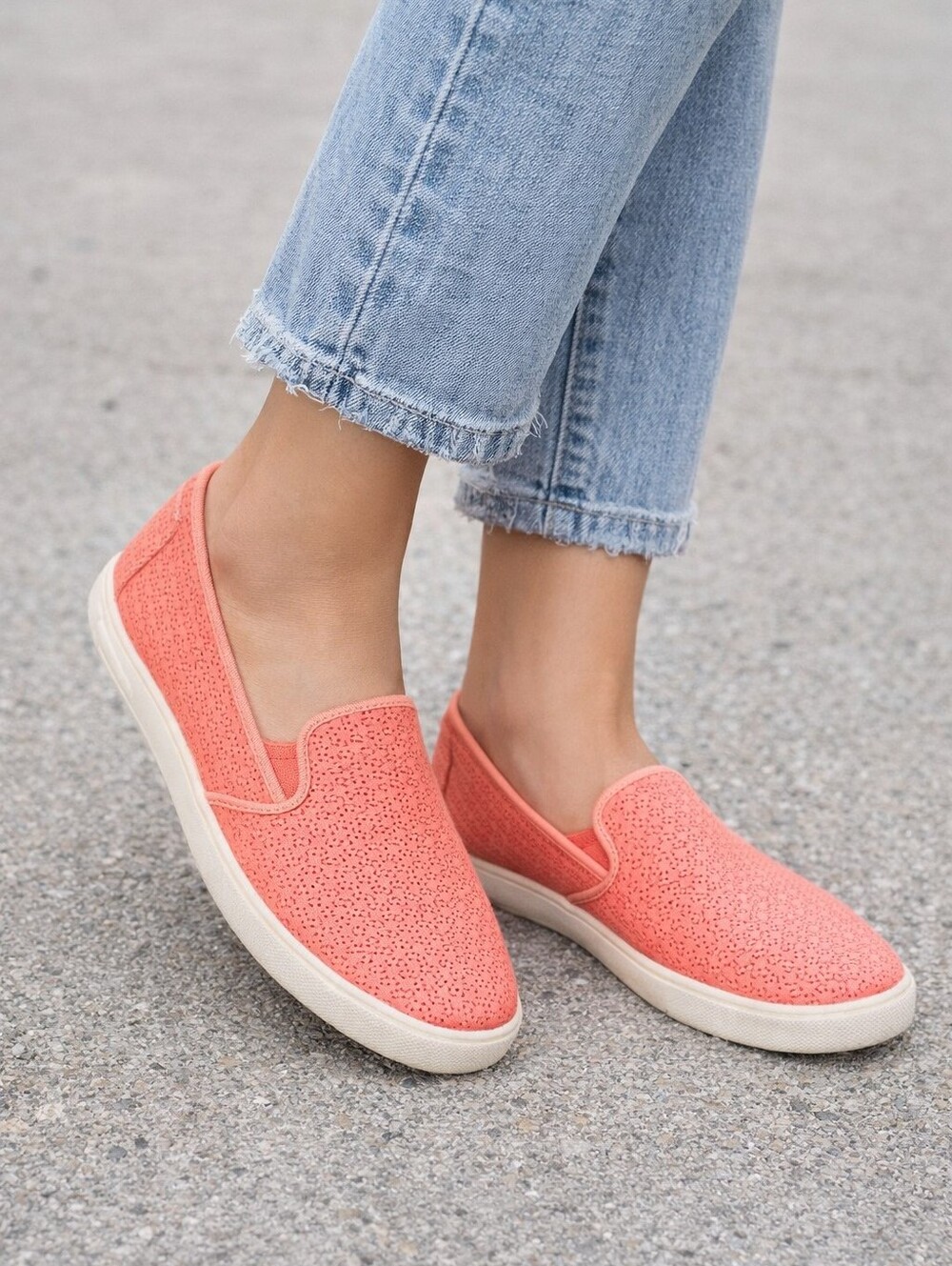 Under Armour orange Flat women shoes